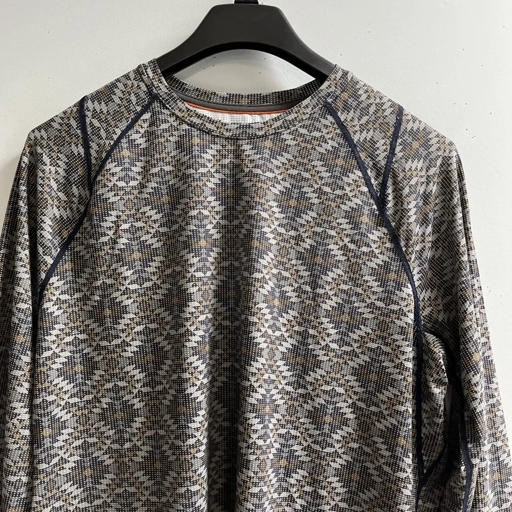 Saxx Quest Base Layer Long Sleeve Mesh Quick Dry Size L Moisture Wicking Outdoor